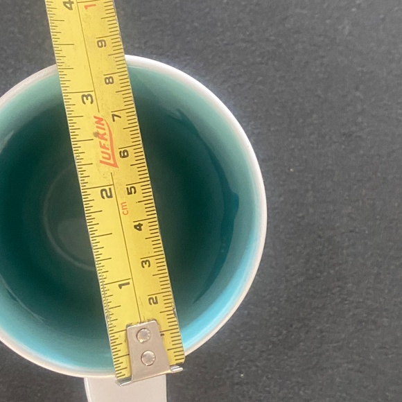 DAVIDsTEA Nordic mug with lid. *retired design* Surfboards & sharks - Picture 9 of 16